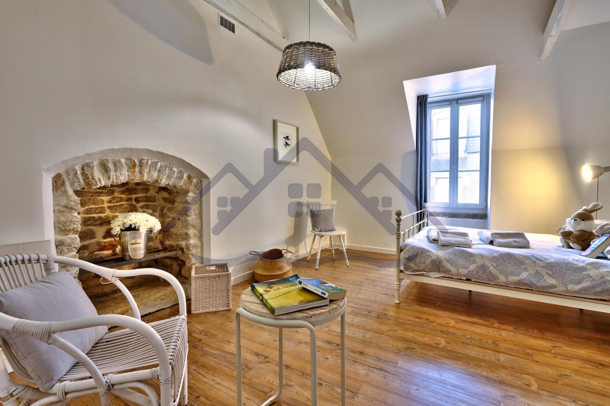 Holiday home Localise - M4 - Ty Gwenn - La Maison A La Pointe De Lechiagat - Acces A Deux Pas D'une Terrasse Vue Privative - Wifi Inclus - Draps Inclus - Animaux Bienvenus *